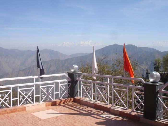 Hotel Crystal Palace Dhanaulti Exterior photo