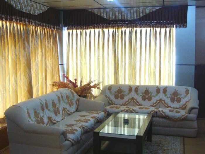 Hotel Crystal Palace Dhanaulti Exterior photo